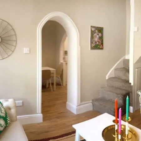 Casa vacanze Newly Renovated, Compact, 3 Bedroom House Near Temple Bar *